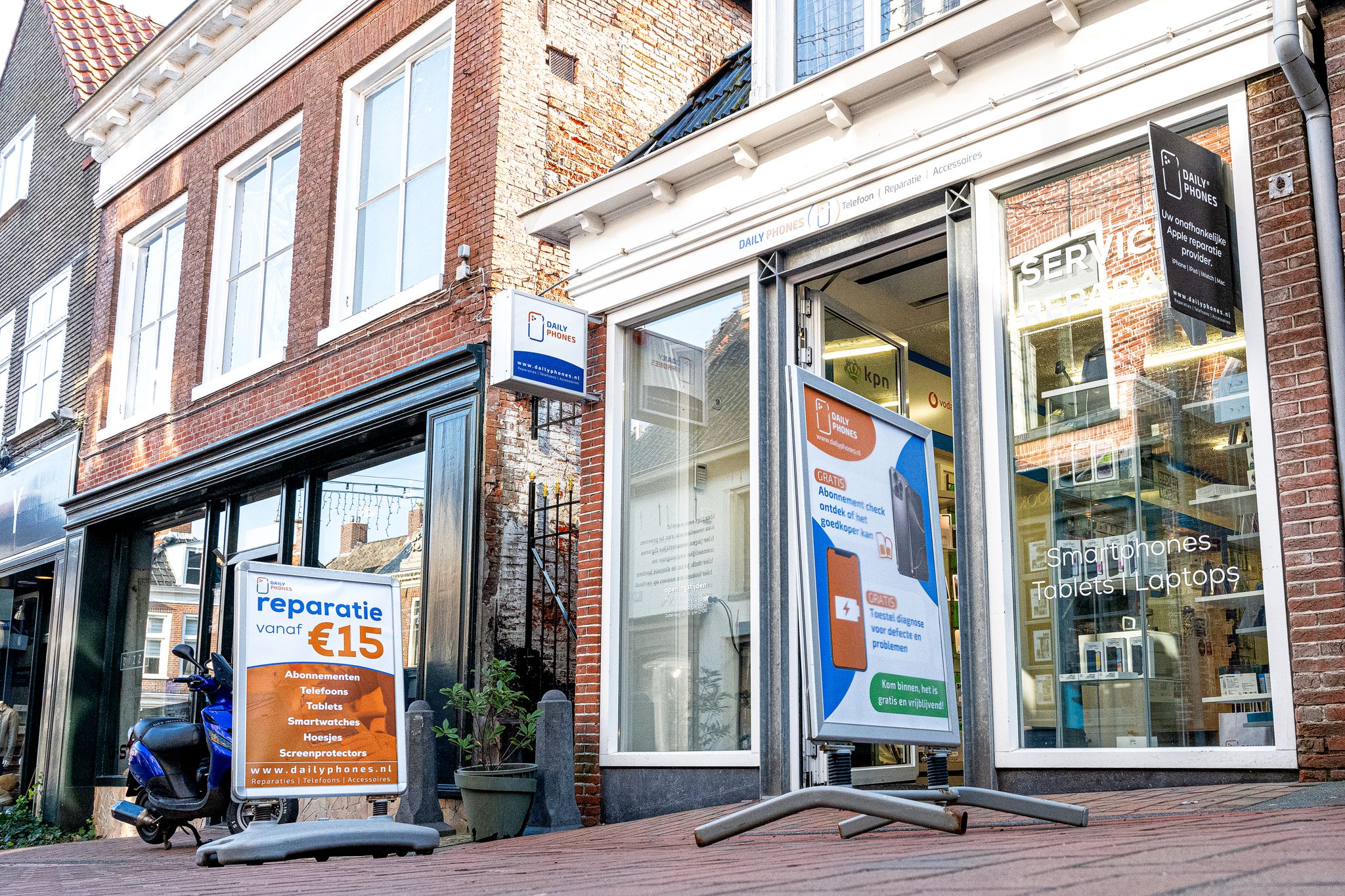 Daily Phones telefoonwinkel Dokkum &mdash; refurbished toestellen en reparatie voor Harlingen